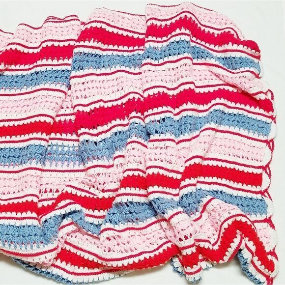 VINTAGE 1970s King Size Pastel Blue Pink Crochet Striped Afghan Comforter - Picture 4 of 7